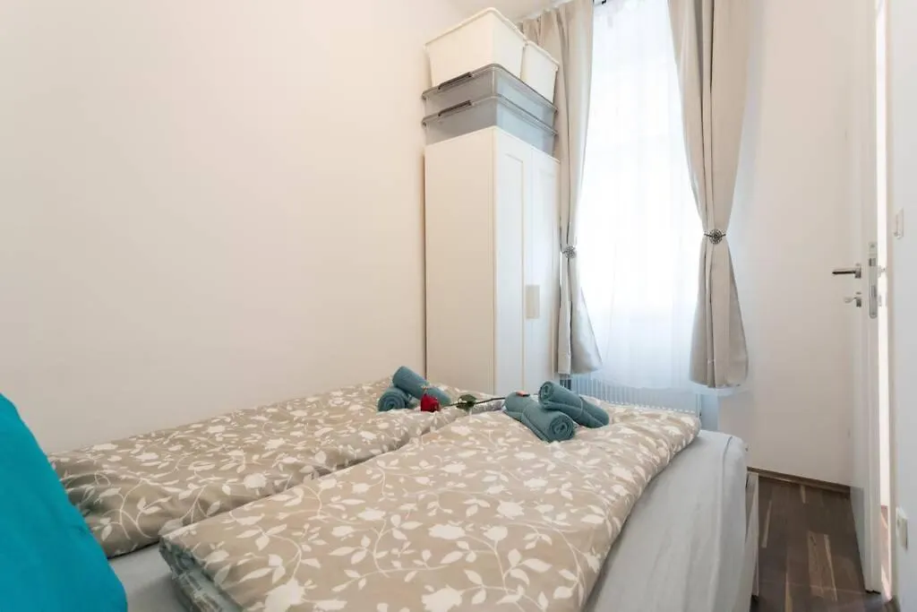 16 C&J'S Apartment Viena