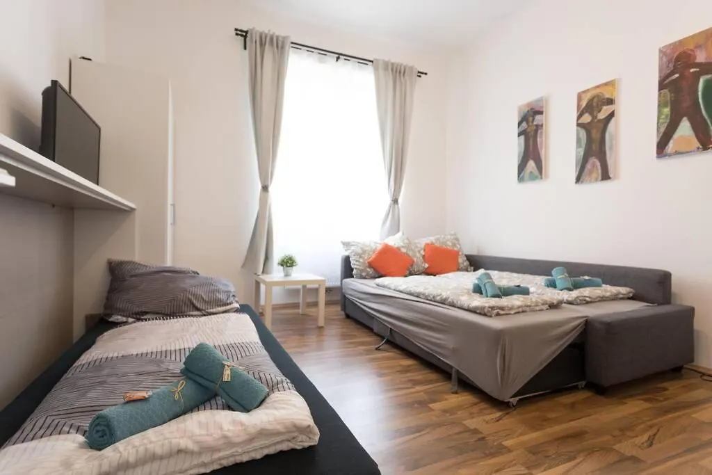 16 C&J'S Apartment Viena